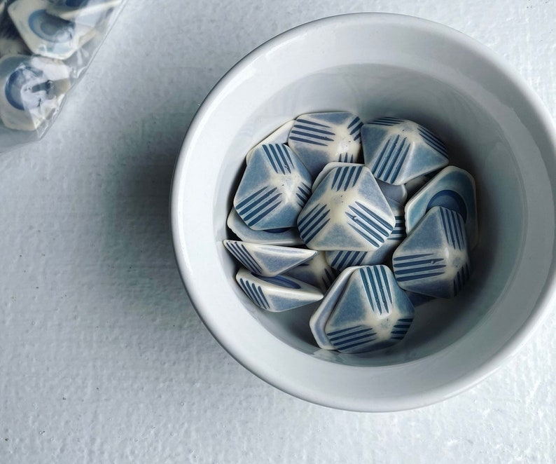 Vintage Lucite Cabochons Pale Blue White Etched Carved Triangle Cabs Flatbacks 28mm 4