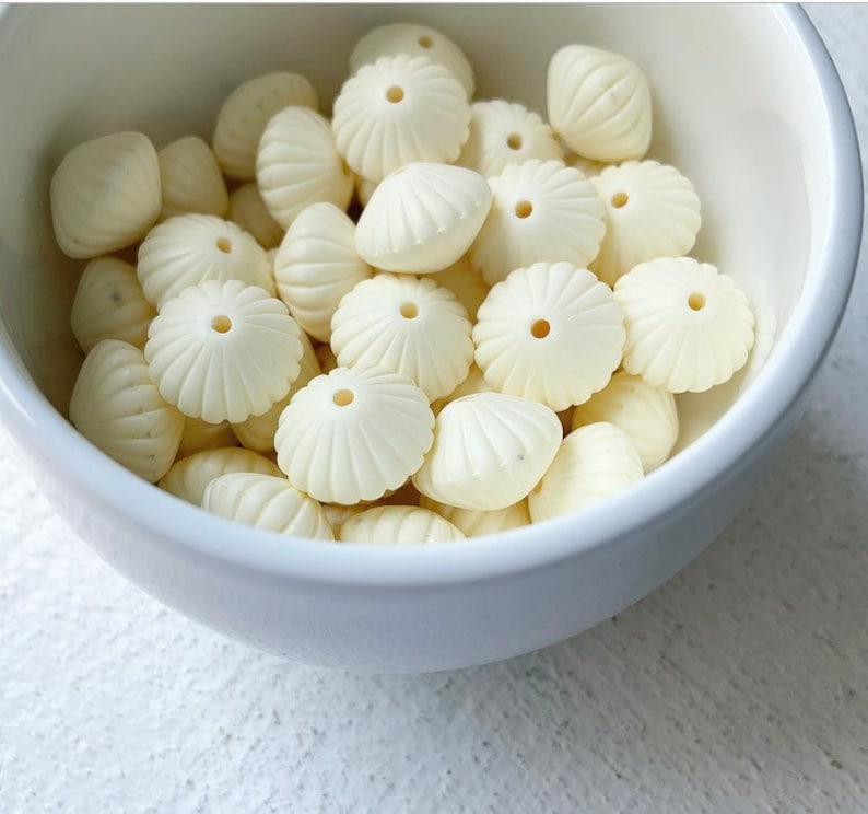 Vintage Lucite Ivory Etched Opaque Fluted Saucer Beads 14mm 12 image 7