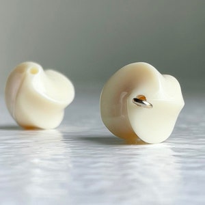Ivory Fluted Round Twisted Acrylic Beads 14mm 16 image 2