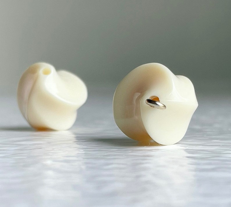 Ivory Fluted Round Twisted Acrylic Beads 14mm 16 image 2