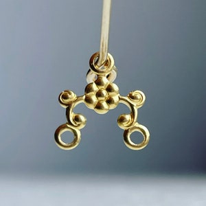Raw Brass Curved Floral Filigree Connector Findings 10mm 3 Loops (20)