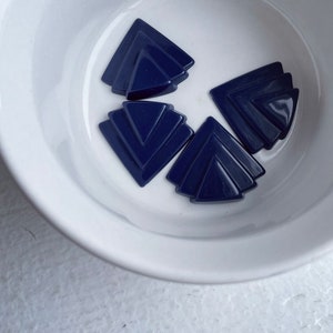 Vintage Navy Blue Lucite Layered Deco Triangle Cabochons Cabs Flatbacks 33mm 6 image 8