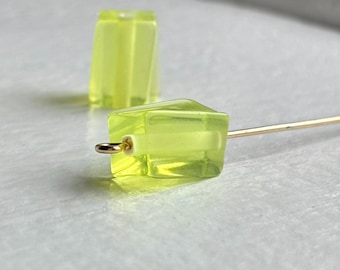 Vintage Yellow Resin Twisted Curved Rectangle Beads 12mm (12)