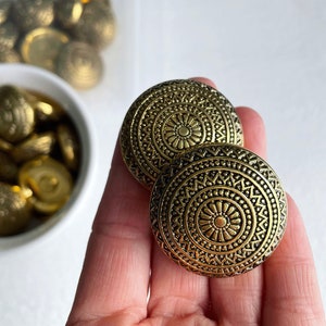 Vintage Gold Lucite Carved Etched Round Domed Cabochons Cabs Flatbacks 34mm (2) Large
