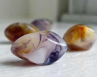 Vintage Marbled Amethyst White Beige Tan Oval Lucite Beads 24mm (8)