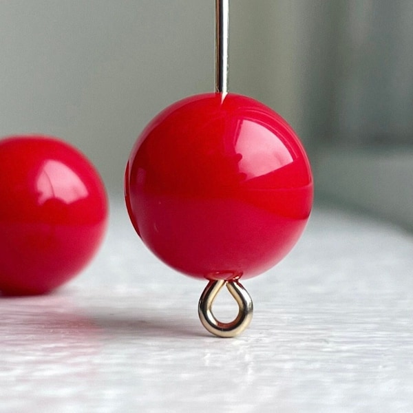 Vintage Cherry Red Round Lucite Beads 12mm (16)