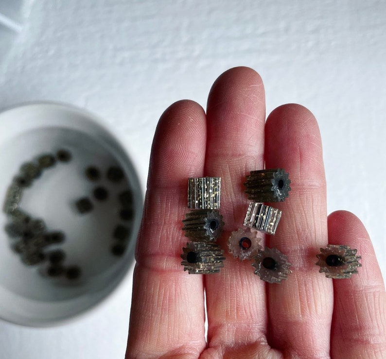 Ebony Golden Glitter Fluted Vintage Lucite Tire Beads