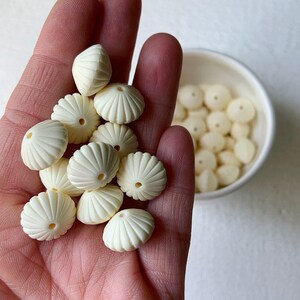 Vintage Lucite Ivory Etched Opaque Fluted Saucer Beads 14mm 12 image 6