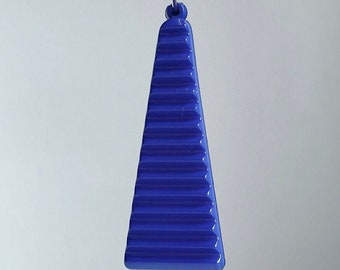 Vintage Corrugated Long Blue Lucite Triangle Pendant Drops 48mm (4)