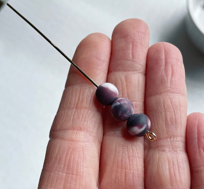 Vintage Round Lucite Beads Purple Mauve & White Marbling Matte 8mm 20 image 3