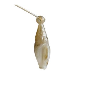 Beige Tan Marbled Acrylic Shell Pendant Beads 31mm (12)