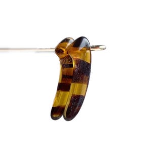 Vintage Czech Glass Tortoise Tortoiseshell Comma Pendant Beads 17x6mm (14)