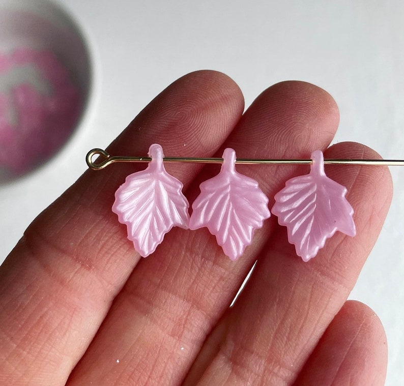 Vintage Pearly Pink Acrylic Pendant Leaf Drop Beads 17mm 30 image 3