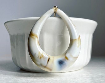 Marbled Ivory Topaz Acrylic Drop Pendant Hoops Pieces Undrilled 53mm (2)