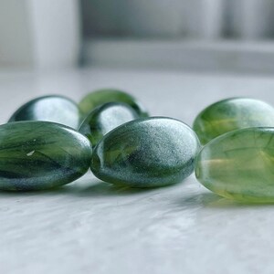 Vintage Lucite Marbled Pearly Green Rounded Pinched Triangle Beads 17mm 16 image 6