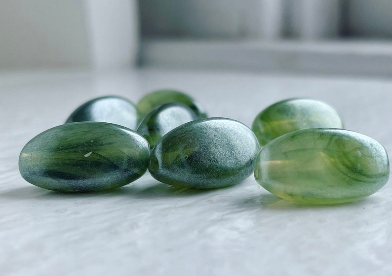 Vintage Lucite Marbled Pearly Green Rounded Pinched Triangle Beads 17mm 16 image 6