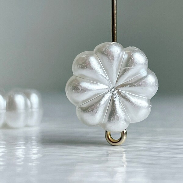 White Pearl Pearly Acrylic Fluted Flower Spacer Beads 13mm (16)