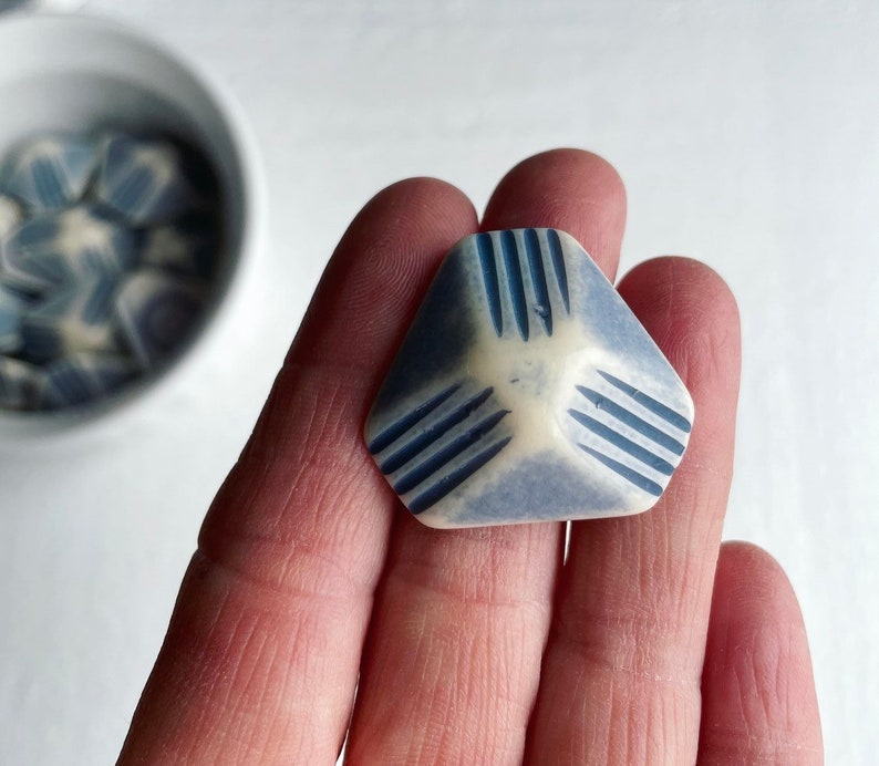 Vintage Lucite Cabochons Pale Blue White Etched Carved Triangle Cabs Flatbacks 28mm 4