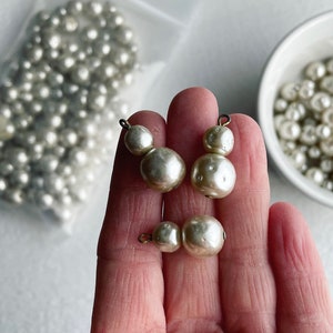 Vintage Japanese Pearl Pearly Glass Bead Charms Pendants Japan 23mm 8 image 9