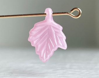 Vintage Pearly Pink Acrylic Pendant Leaf Drop Beads 17mm (30)