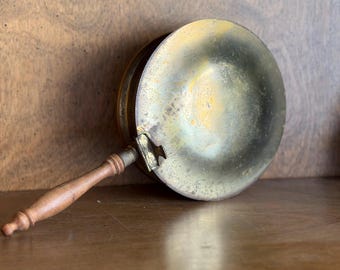 Silent Butler Crumb Catcher, Vintage Brass Table Crumber, Mid Century Wood Handle