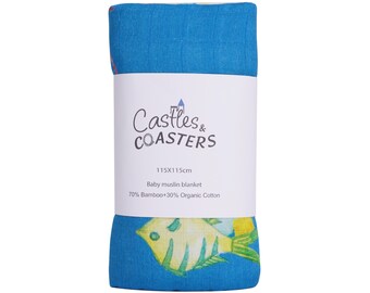 Pañal de bambú bajo el mar