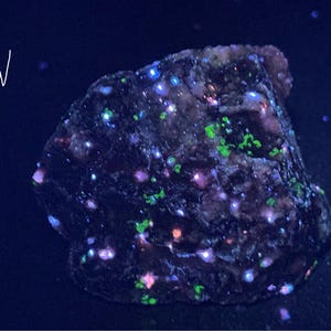 Willemite Calcite Sphalerite Franklinite UV Fluorescent Mineral Sample Sterling Hill NJ E13