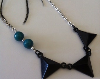 Black geometric Necklace