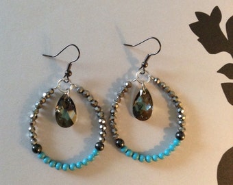 Beaded hopp earrings with Swarovski drops