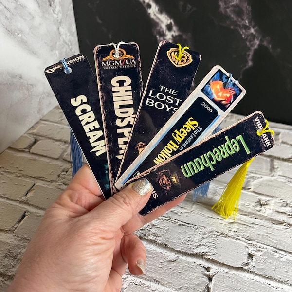 VHS Horror Movie Bookmark – Retro Fan Gift, Spooky Tassel