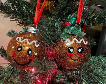 Gingerbread Boy & Girl Ornament Set