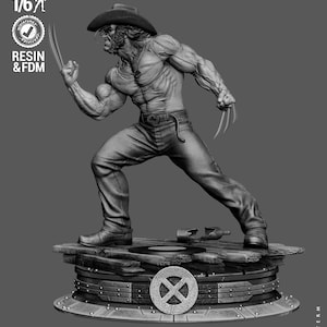 Peut inclure: Figurine en niveaux de gris d'un personnage musclé portant un chapeau de cowboy, un jean et des bottes, avec des griffes déployées. La figurine repose sur une base détaillée avec le logo X-Men. Les mots "RESIN & FDM" et "WICKED" sont visibles.