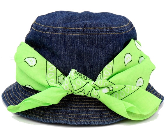 90s hip hop bucket hat