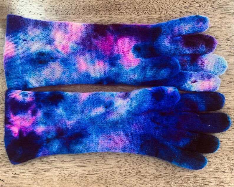 Hand-Dyed Cashmere Blend Knit Gloves: Purple Pink Winter Mittens image 9