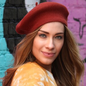 Off White Wool Beret: 1940s French Style, Small Head Fit Terra Cotta
