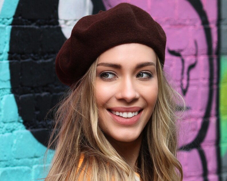 Off White Wool Beret: 1940s French Style, Small Head Fit Espresso