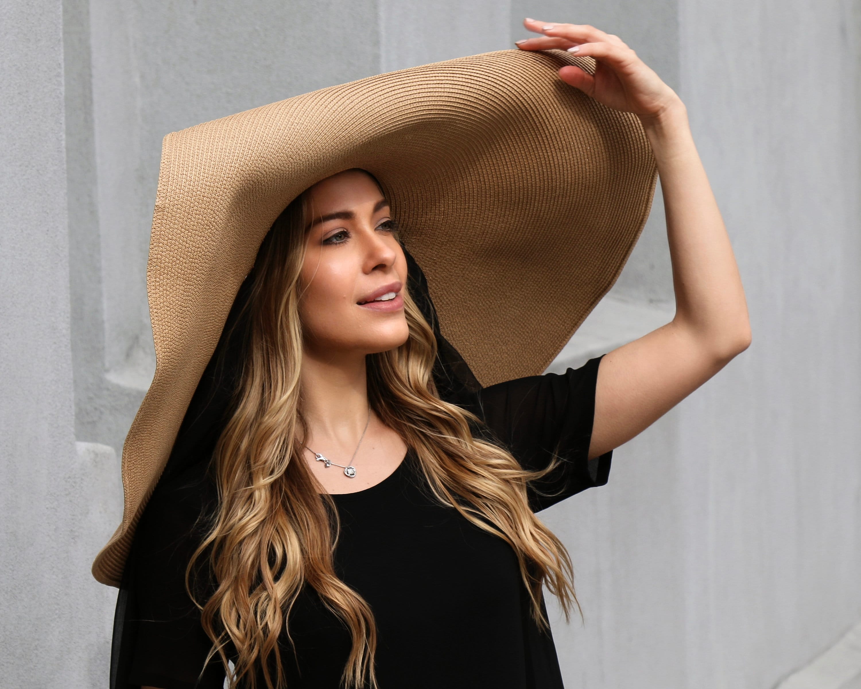 Black Sunhat Giant Brim Hat 12 Inch 
