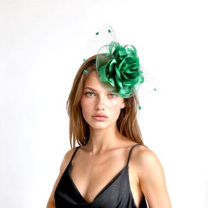 Flower Fascinator: Special Occasion Headpiece Green