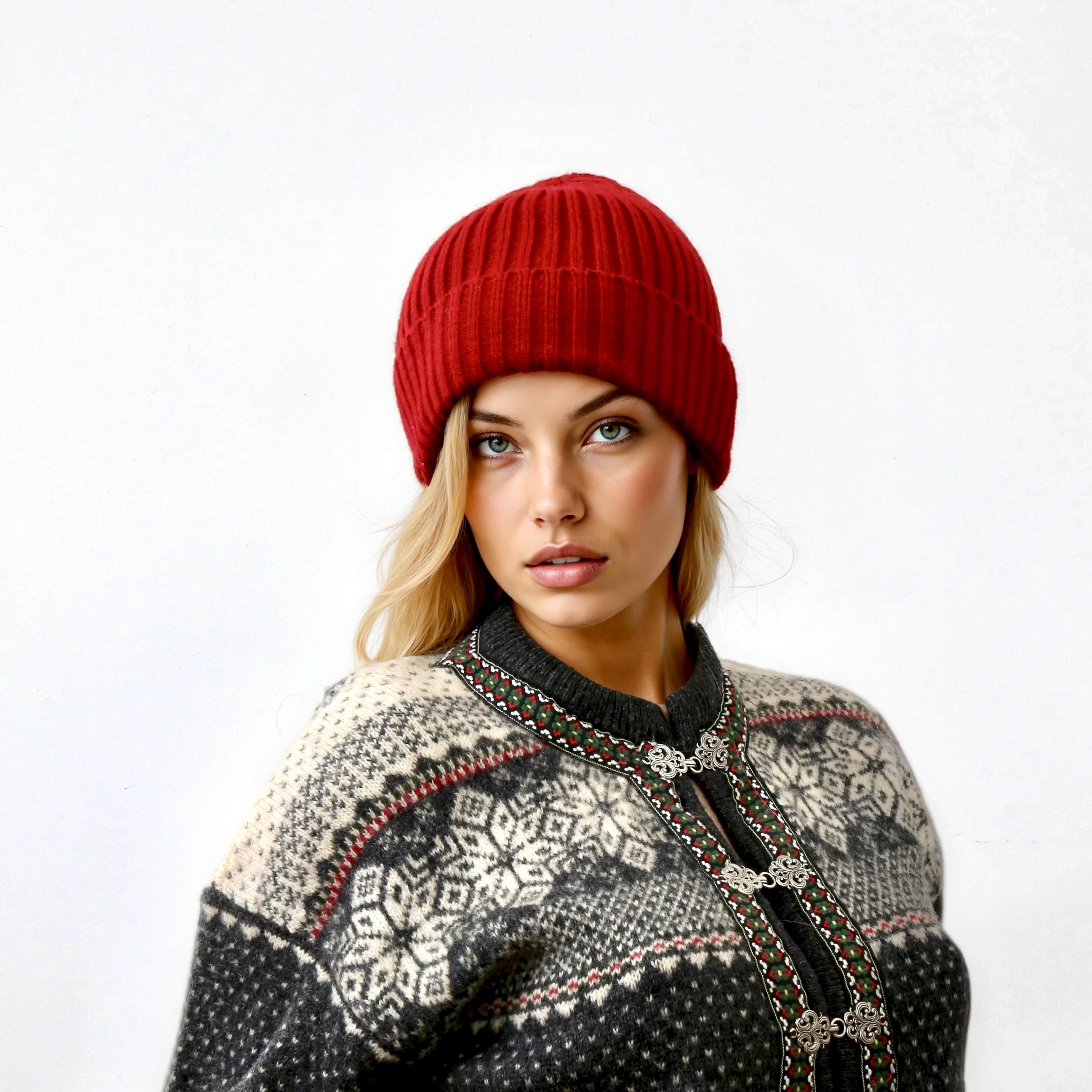 Red Knit Hat With Tassel, Norwegian Tomtelue Nisselue - Etsy Canada