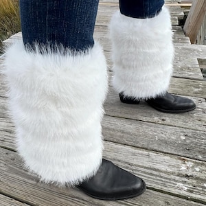 White Leg Warmers, White Faux Fur Boot Accessory, Winter Accessory, Vegan Gift For Girl, Gift For Girlfriend, Vegan Fur Accessory, Trendy