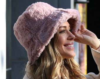 Belmar French Furry Bucket Hat Tan Women display picture 3