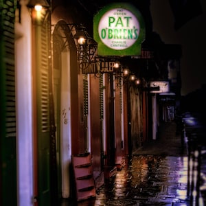 Pat O'Brien's - French Quarter - New Orleans - Travel Photography