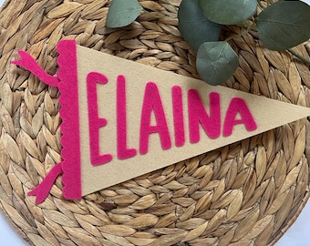 PERSONALIZED PENNANT FLAG, scalloped details, custom name, nursery decor, name pennant, room name decoration, personalized baby gift, dorm