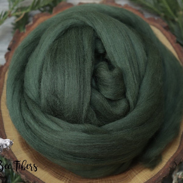 BOTTLE GREEN Merino wool roving combed top, spinning, nuno felting, weaving - 2 oz