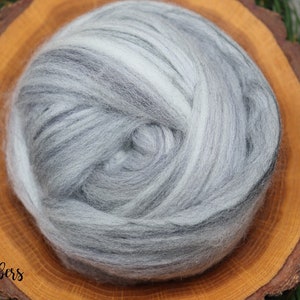 HEATHERY GRAY Merino wool roving combed top, wool roving for spinning, nuno felting, weaving - 2 oz