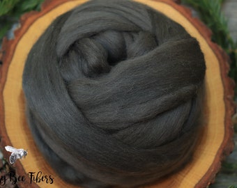 CARBON Merino wool roving combed top, spinning, nuno felting, weaving - 2 oz