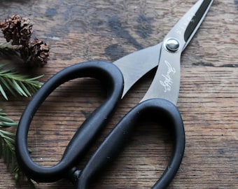 Tim Holtz Titanium Scissors: 7" Non-Stick Craft Tool