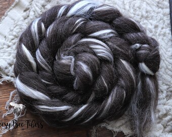Grey Shetland Top 100 grams of Shetland top from the United Kingdom Shetland Roving great for spinning or felting