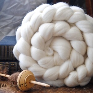 Domestic Merino Natural Ecru Undyed Combed Top Wool Roving Spinning Felting fiber 4 oz image 3