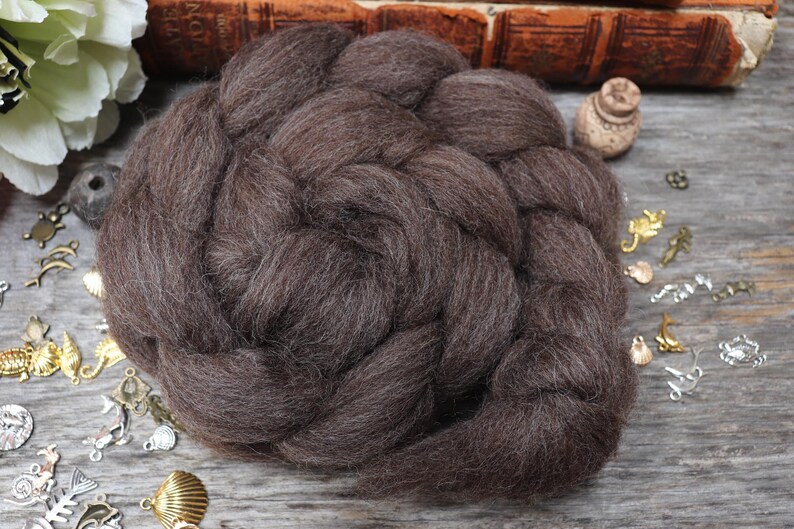 CORRIEDALE CROSS Combed Top Roving For Spinning, Carding, Felting, Weaving, Natural Brown Undyed Wool 4 oz image 2